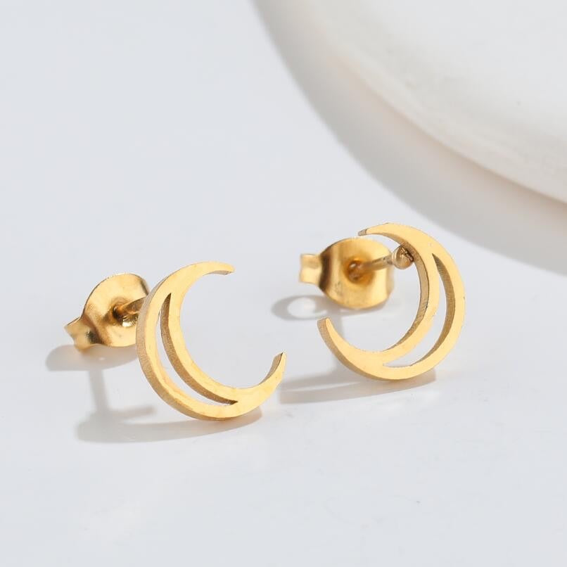 Moon studs