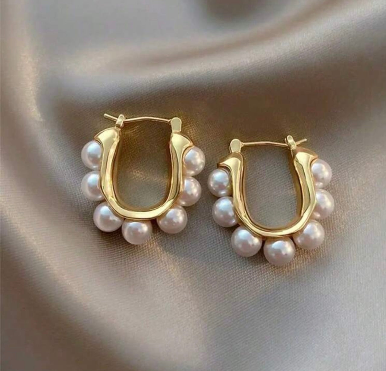 Delilah Pearl Hoops