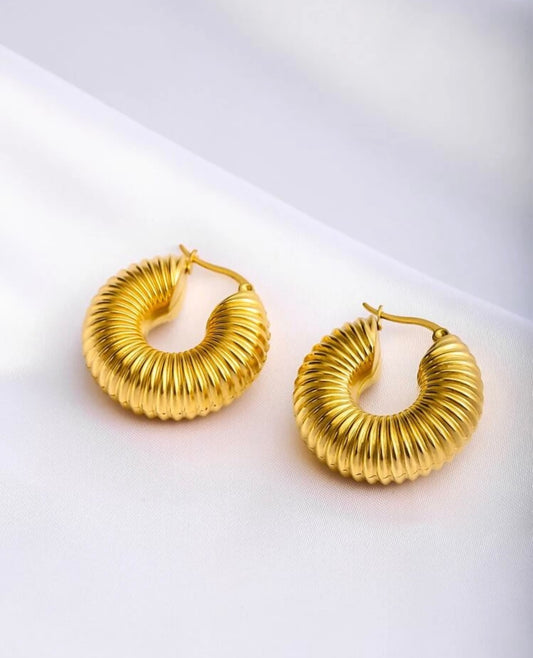 Scarlett Hoops 18k Gold Plate